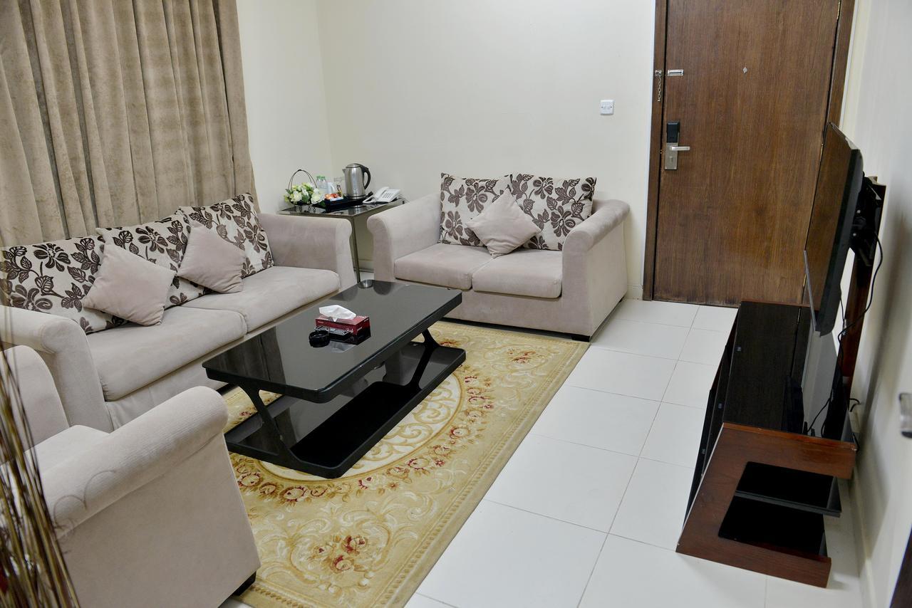 Al Mawasem Al Arbaa Aparthotel Al Al Jubail 外观 照片