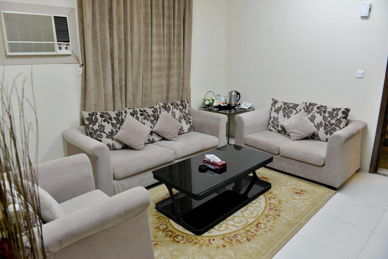 Al Mawasem Al Arbaa Aparthotel Al Al Jubail 外观 照片