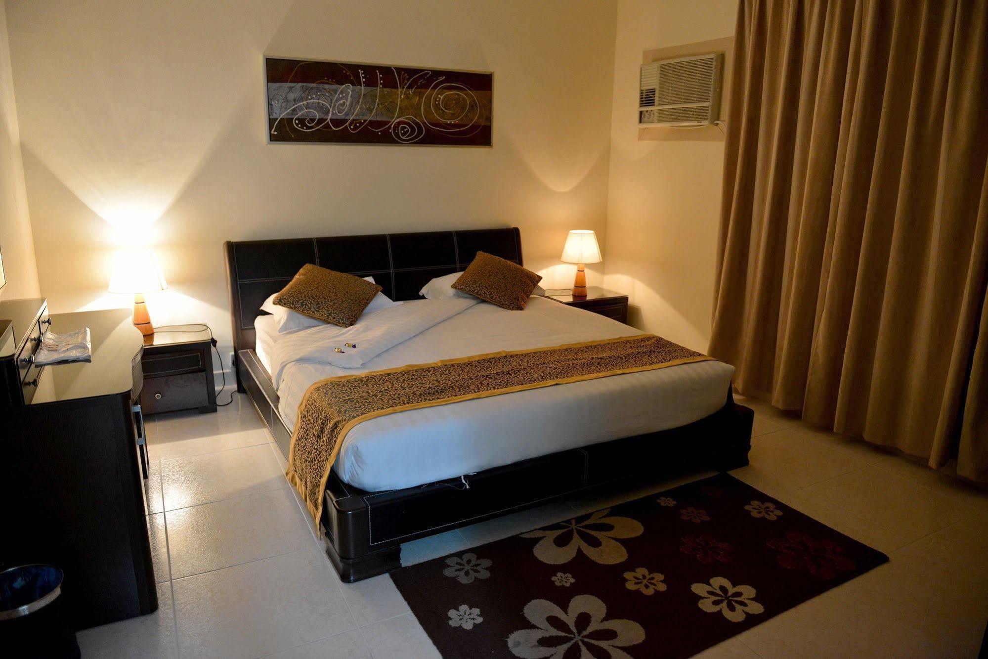 Al Mawasem Al Arbaa Aparthotel Al Al Jubail 外观 照片